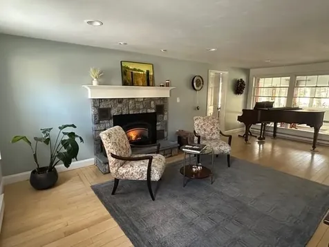 9 Little Pine Lane Exeter NH 03833