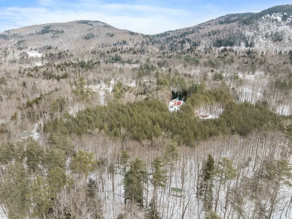 330 Eastside Road Woodstock NH 03262