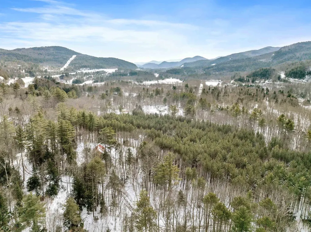 330 Eastside Road Woodstock NH 03262