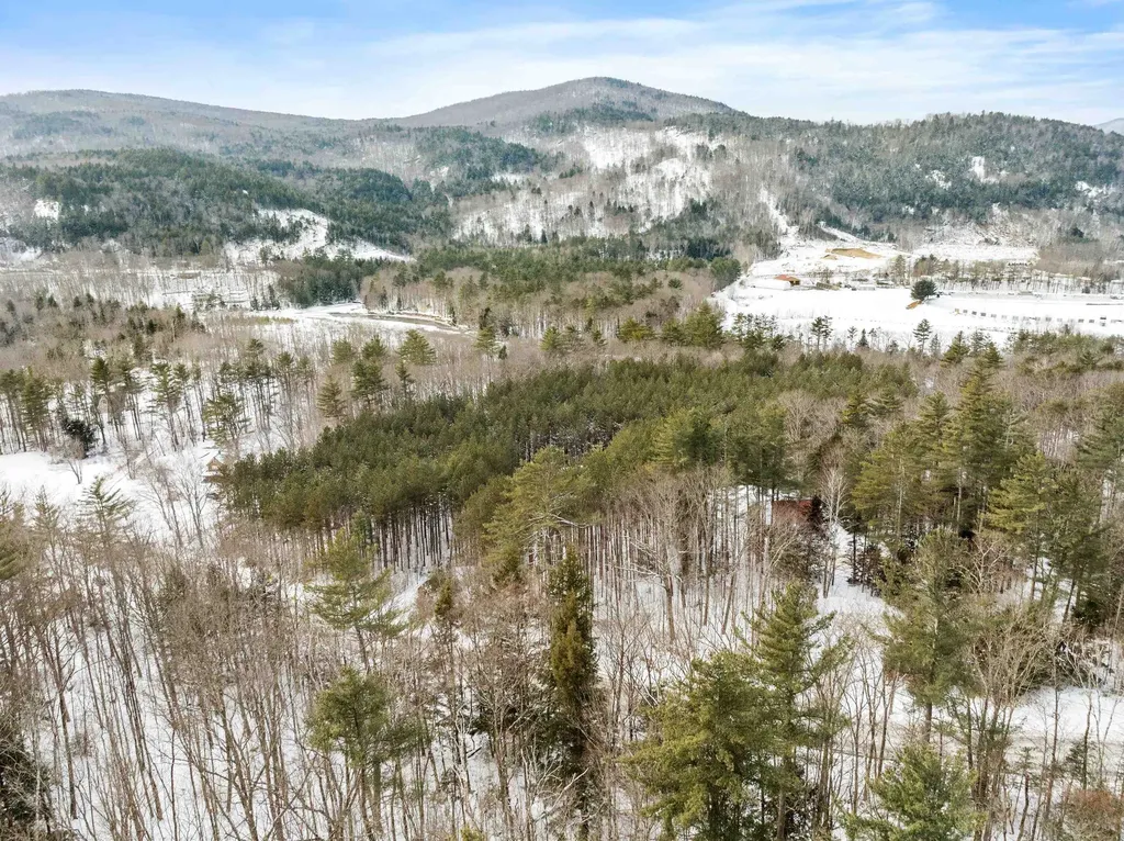 330 Eastside Road Woodstock NH 03262