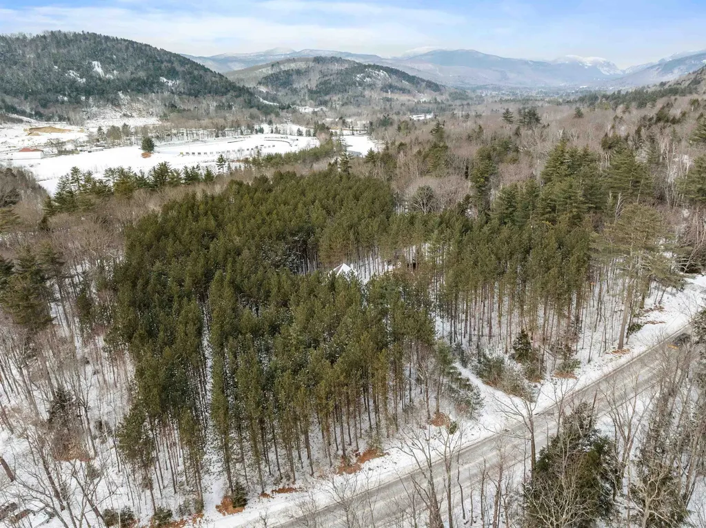 330 Eastside Road Woodstock NH 03262