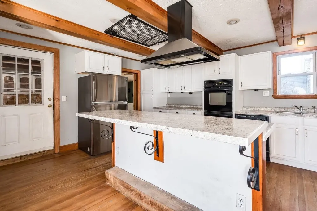 15 Washington Street Rochester NH 03867