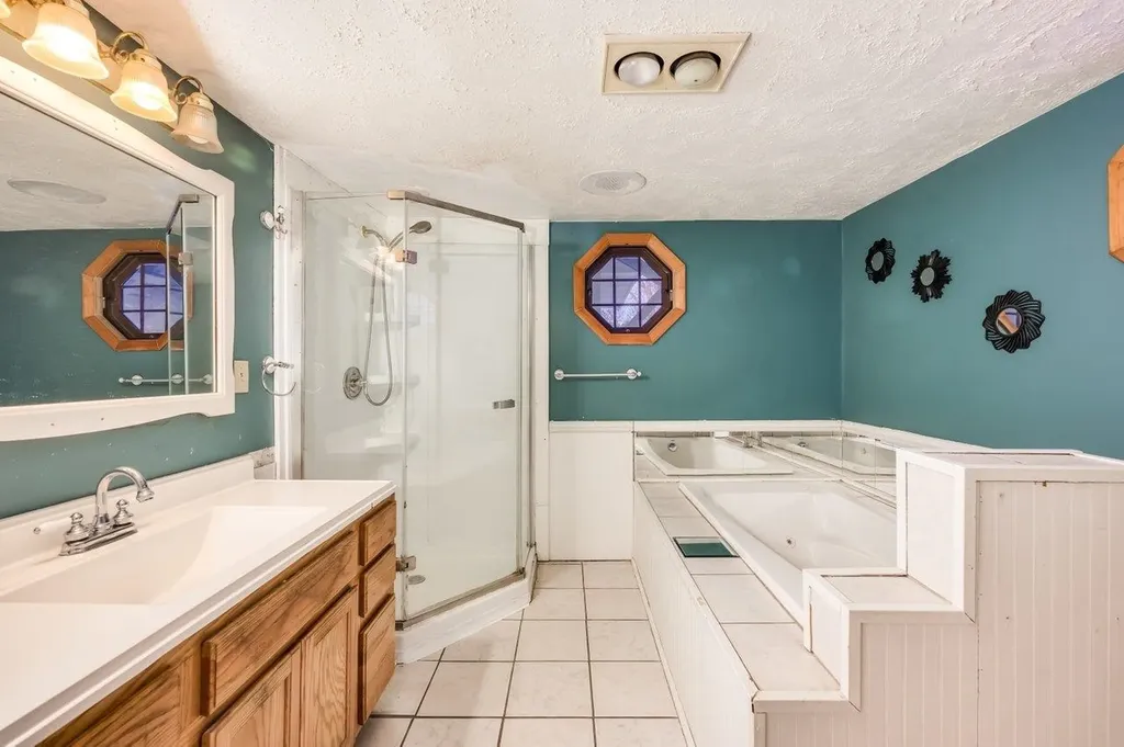 15 Washington Street Rochester NH 03867