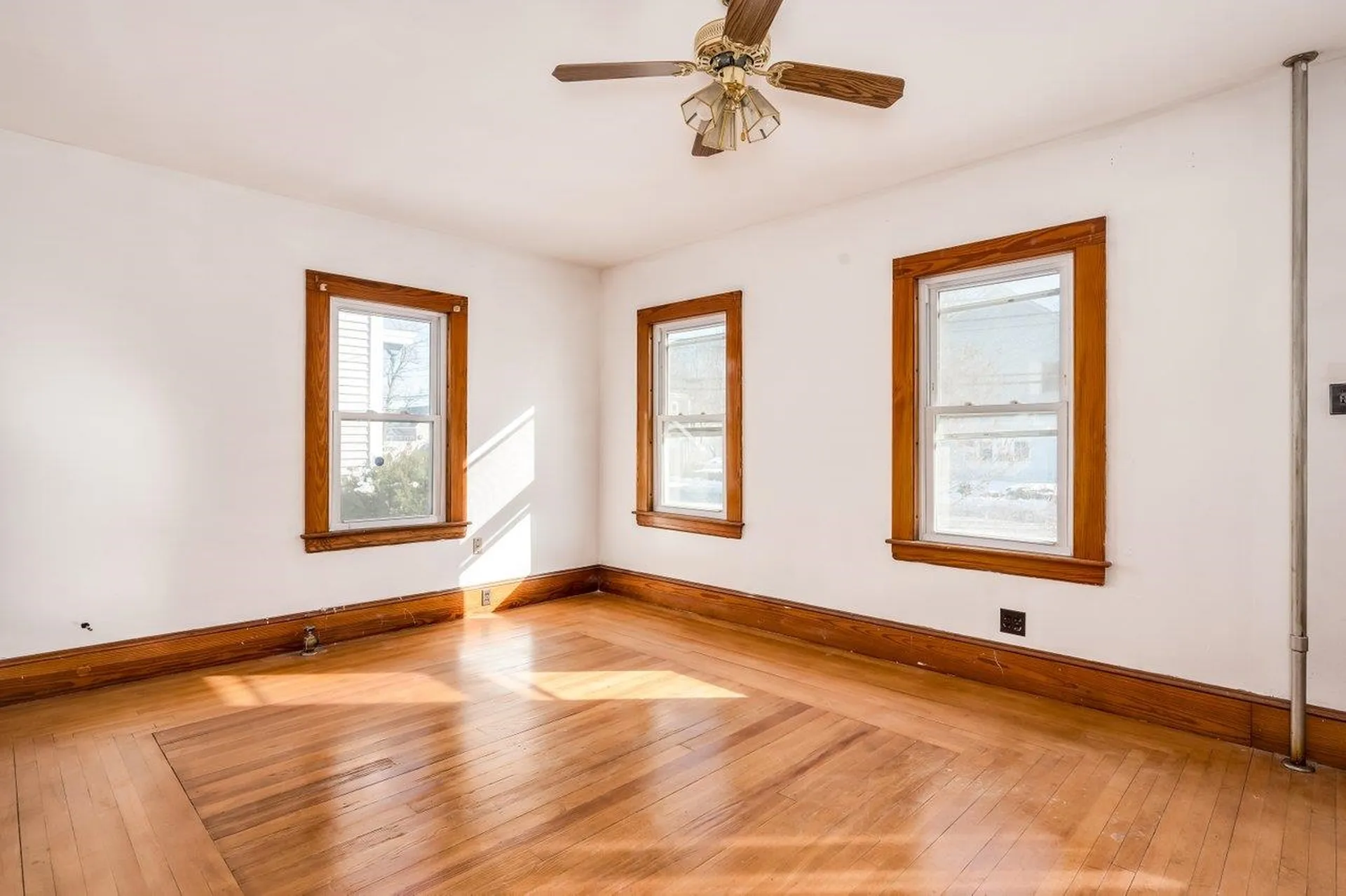 15 Washington Street Rochester NH 03867