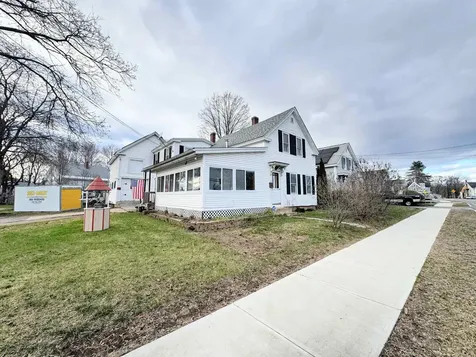 15 Washington Street Rochester NH 03867