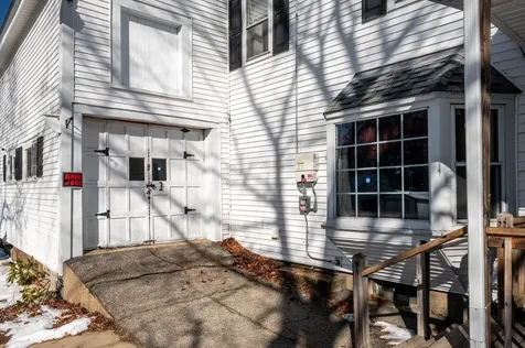 15 Washington Street Rochester NH 03867