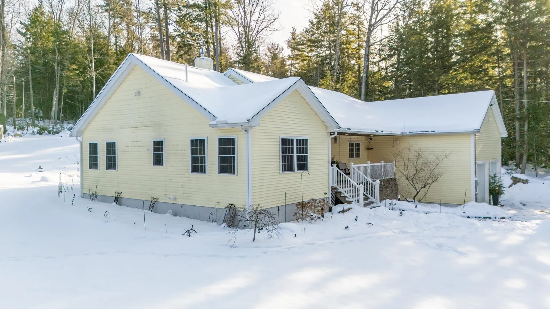 66 Howlett Road Bradford NH 03221