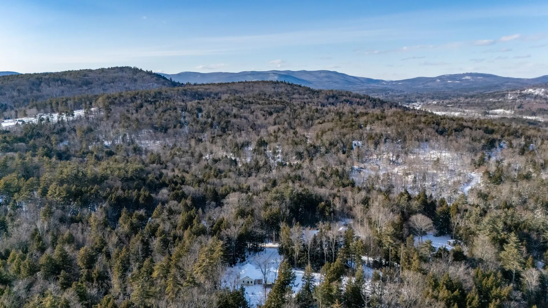 66 Howlett Road Bradford NH 03221