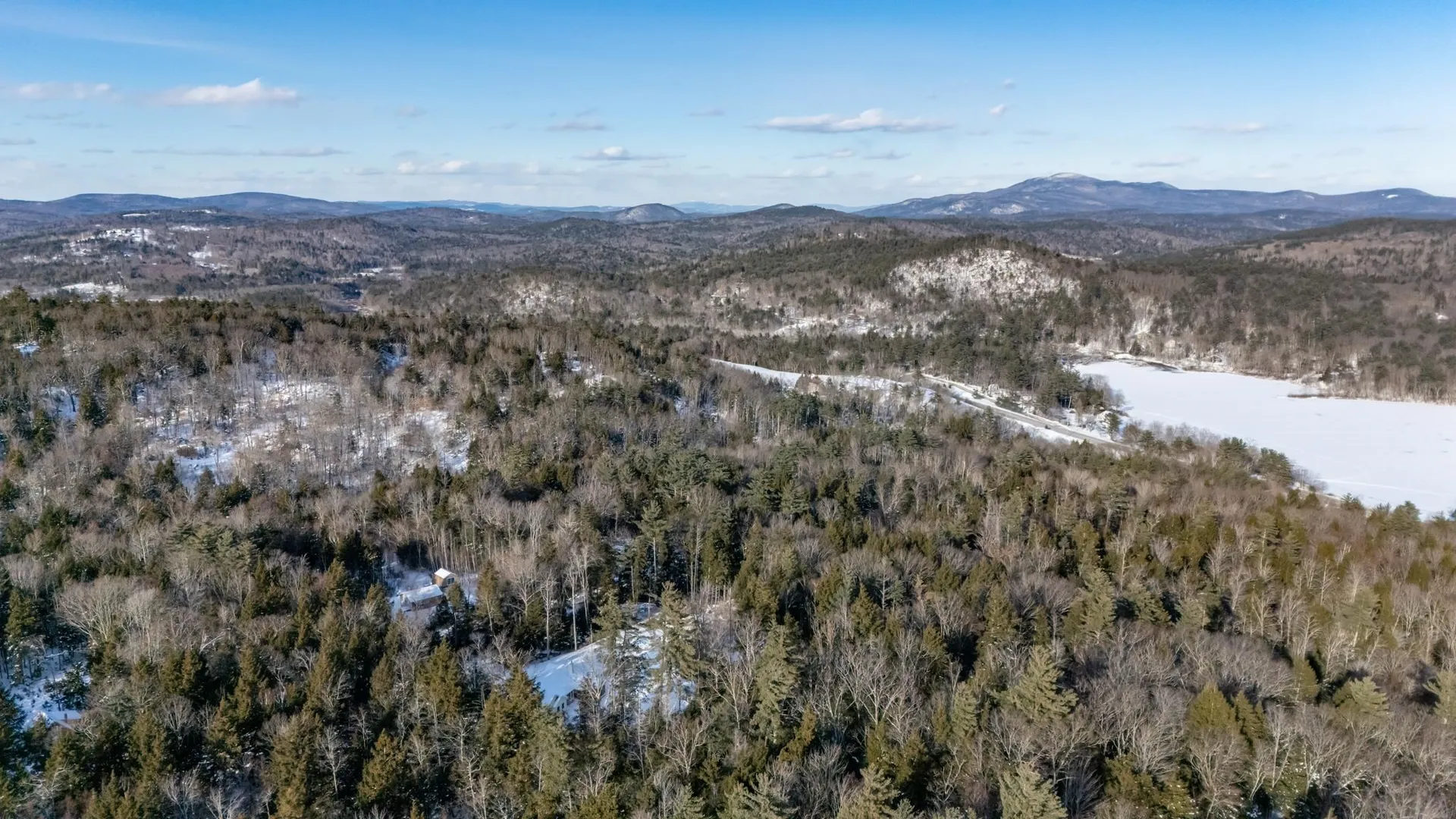 66 Howlett Road Bradford NH 03221