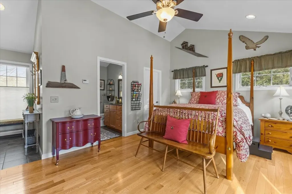 27 Muirfield Road Burlington VT 05408