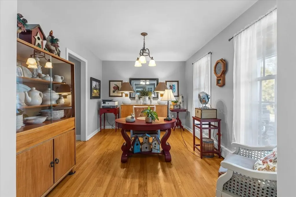 27 Muirfield Road Burlington VT 05408