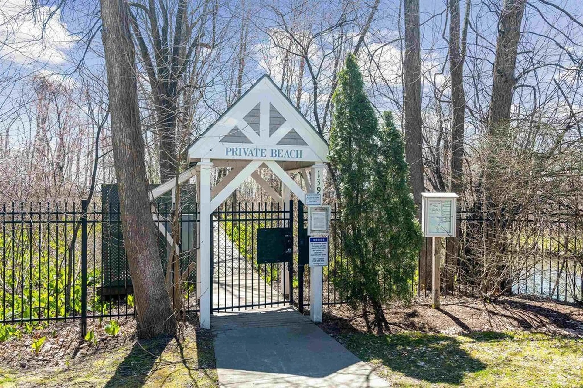 27 Muirfield Road Burlington VT 05408