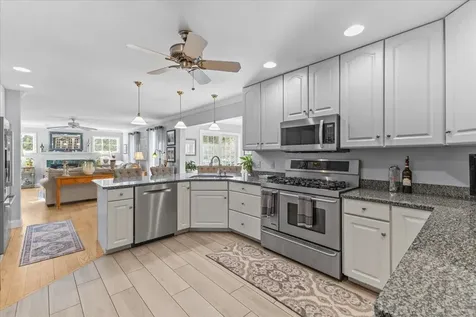 27 Muirfield Road Burlington VT 05408
