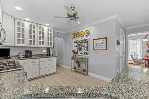 27 Muirfield Road Burlington VT 05408