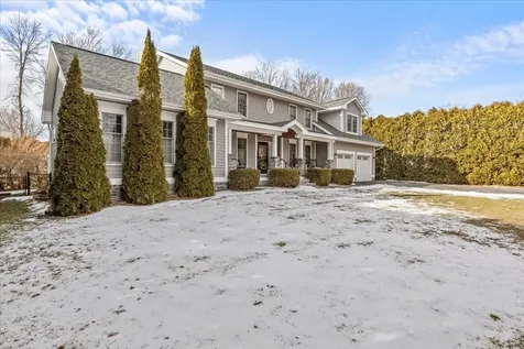 27 Muirfield Road Burlington VT 05408