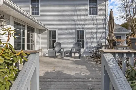 27 Muirfield Road Burlington VT 05408