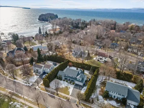 27 Muirfield Road Burlington VT 05408