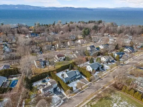 27 Muirfield Road Burlington VT 05408