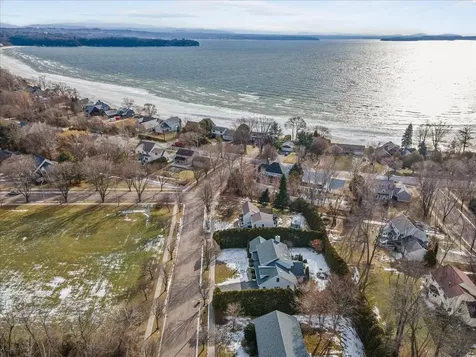 27 Muirfield Road Burlington VT 05408