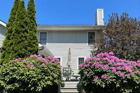 27 Muirfield Road Burlington VT 05408