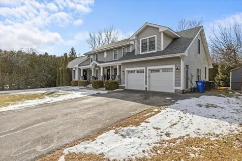 27 Muirfield Road Burlington VT 05408