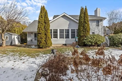 27 Muirfield Road Burlington VT 05408