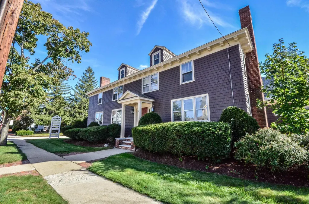 61 North Street Manchester NH 03104