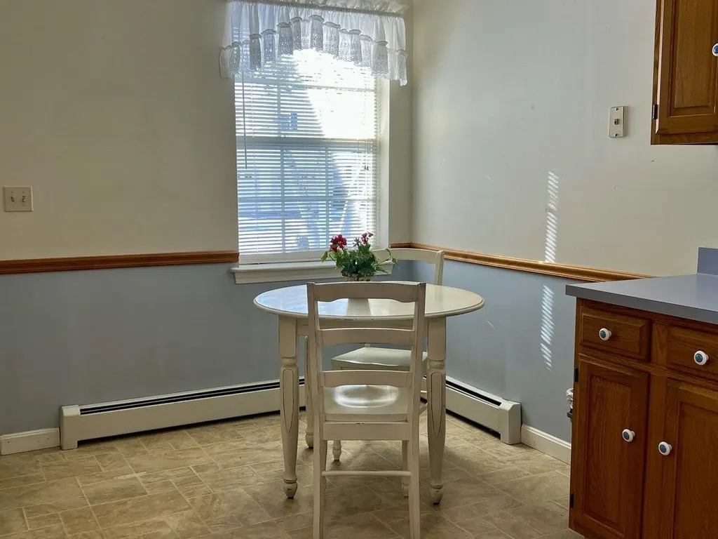 10 Cardinal Lane Essex VT 05452