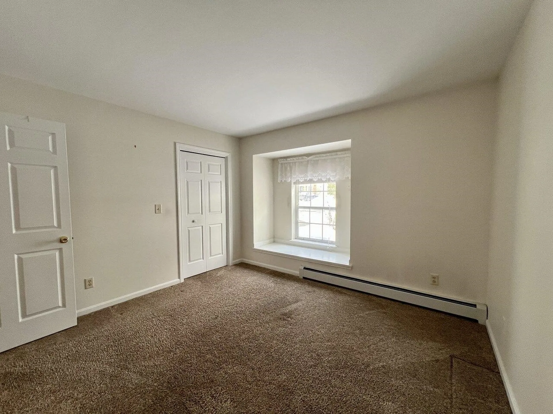 10 Cardinal Lane Essex VT 05452