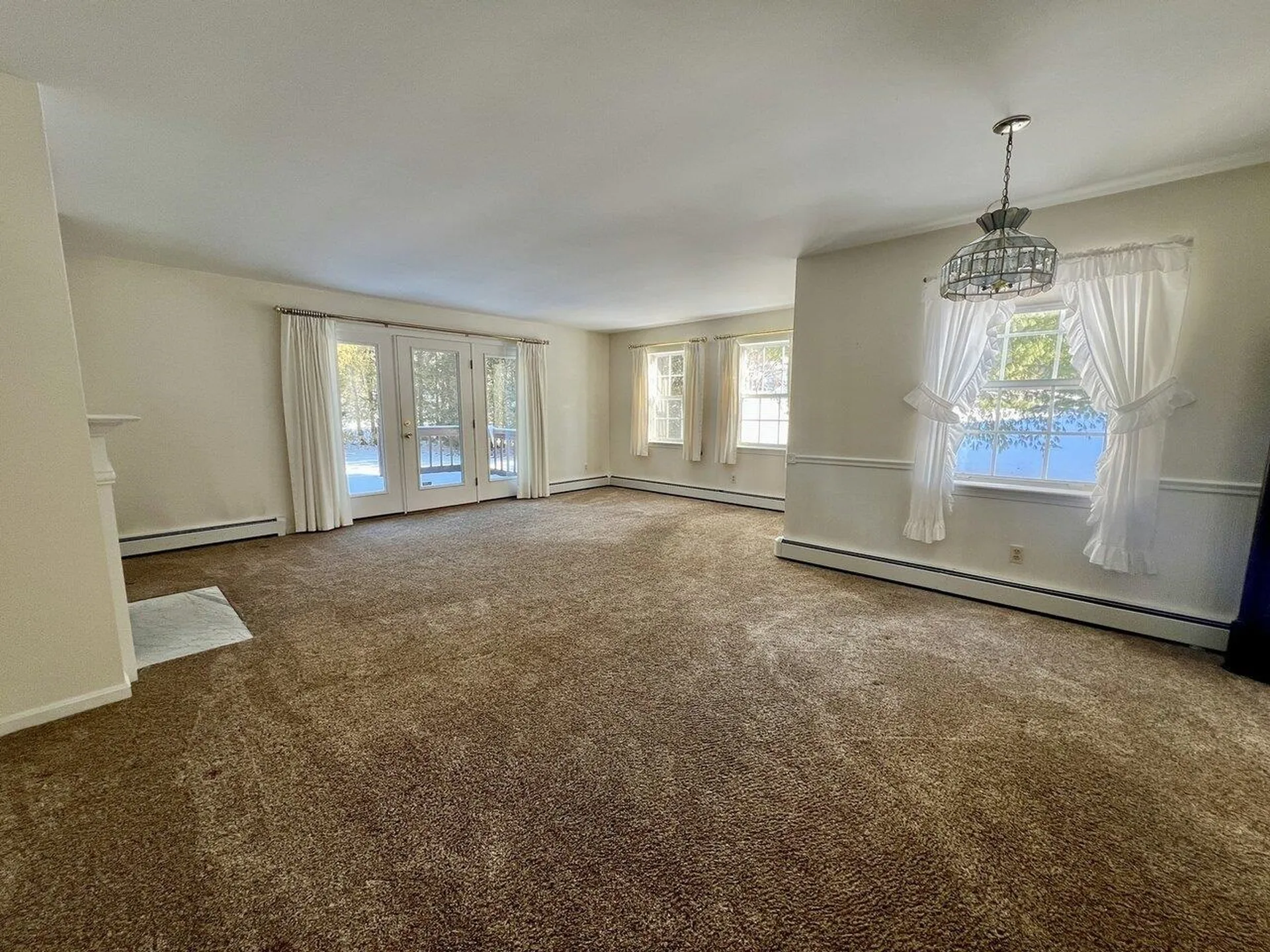 10 Cardinal Lane Essex VT 05452