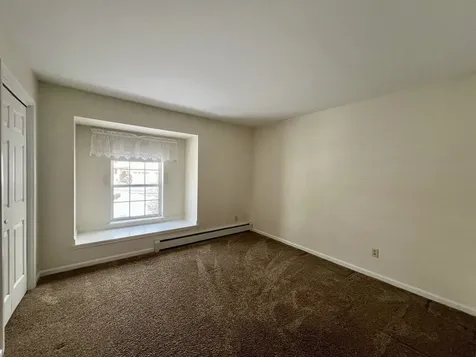 10 Cardinal Lane Essex VT 05452