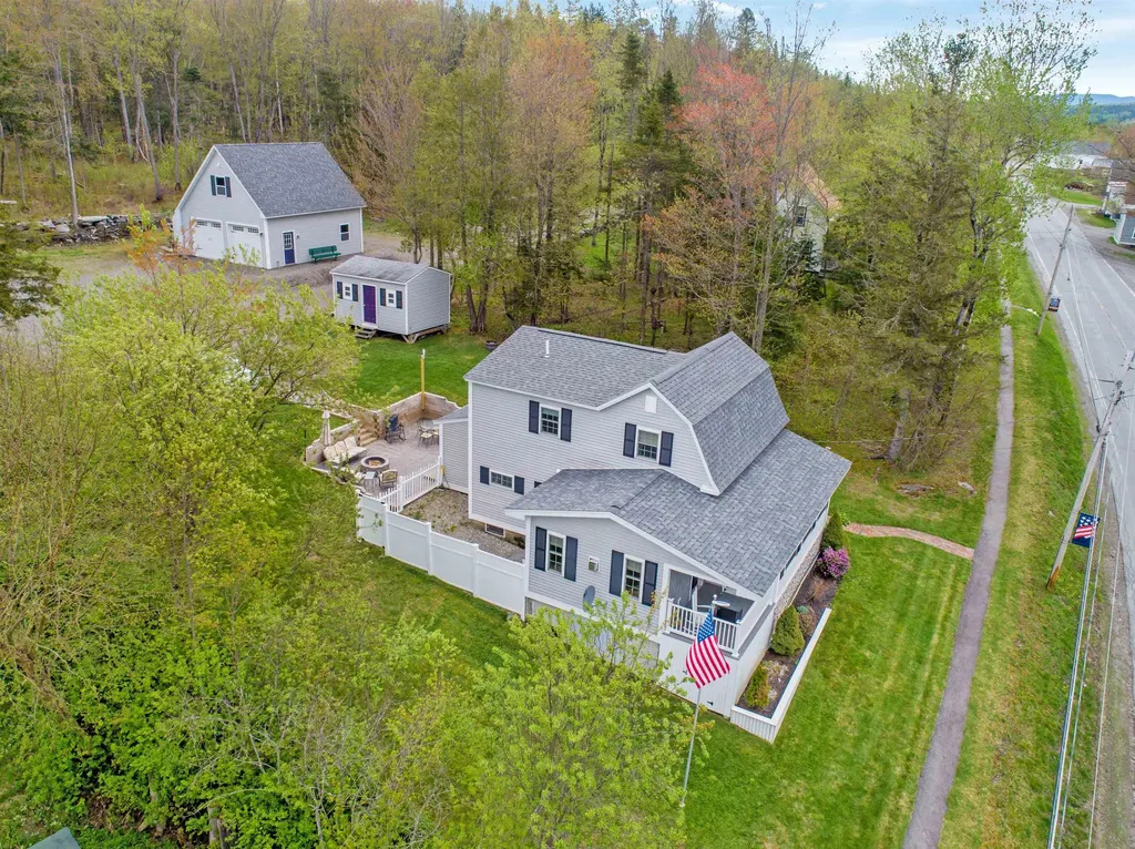 20 Carlson Drive Pittsburg NH 03592