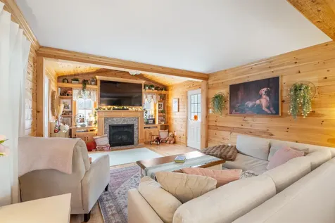 20 Carlson Drive Pittsburg NH 03592