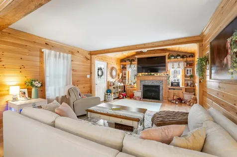 20 Carlson Drive Pittsburg NH 03592