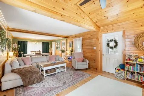20 Carlson Drive Pittsburg NH 03592