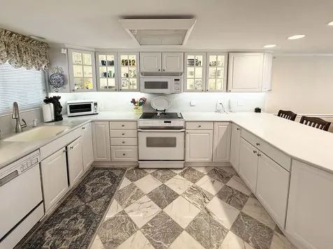 19 Wawbeek Road Tuftonboro NH 03850