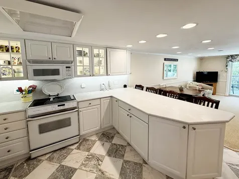 19 Wawbeek Road Tuftonboro NH 03850