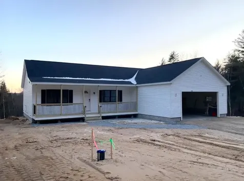 7 Wildlife Crossing Tilton NH 03276