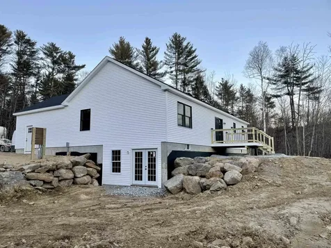 7 Wildlife Crossing Tilton NH 03276