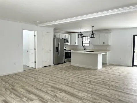 7 Wildlife Crossing Tilton NH 03276