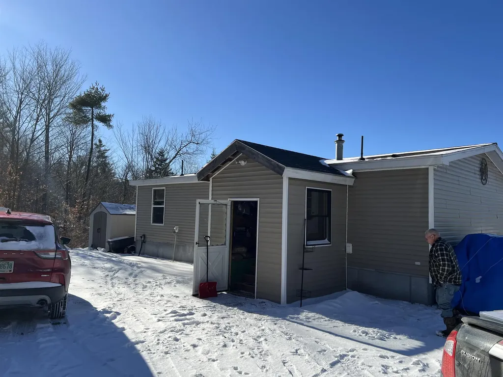 189 River Road Groton NH 03266