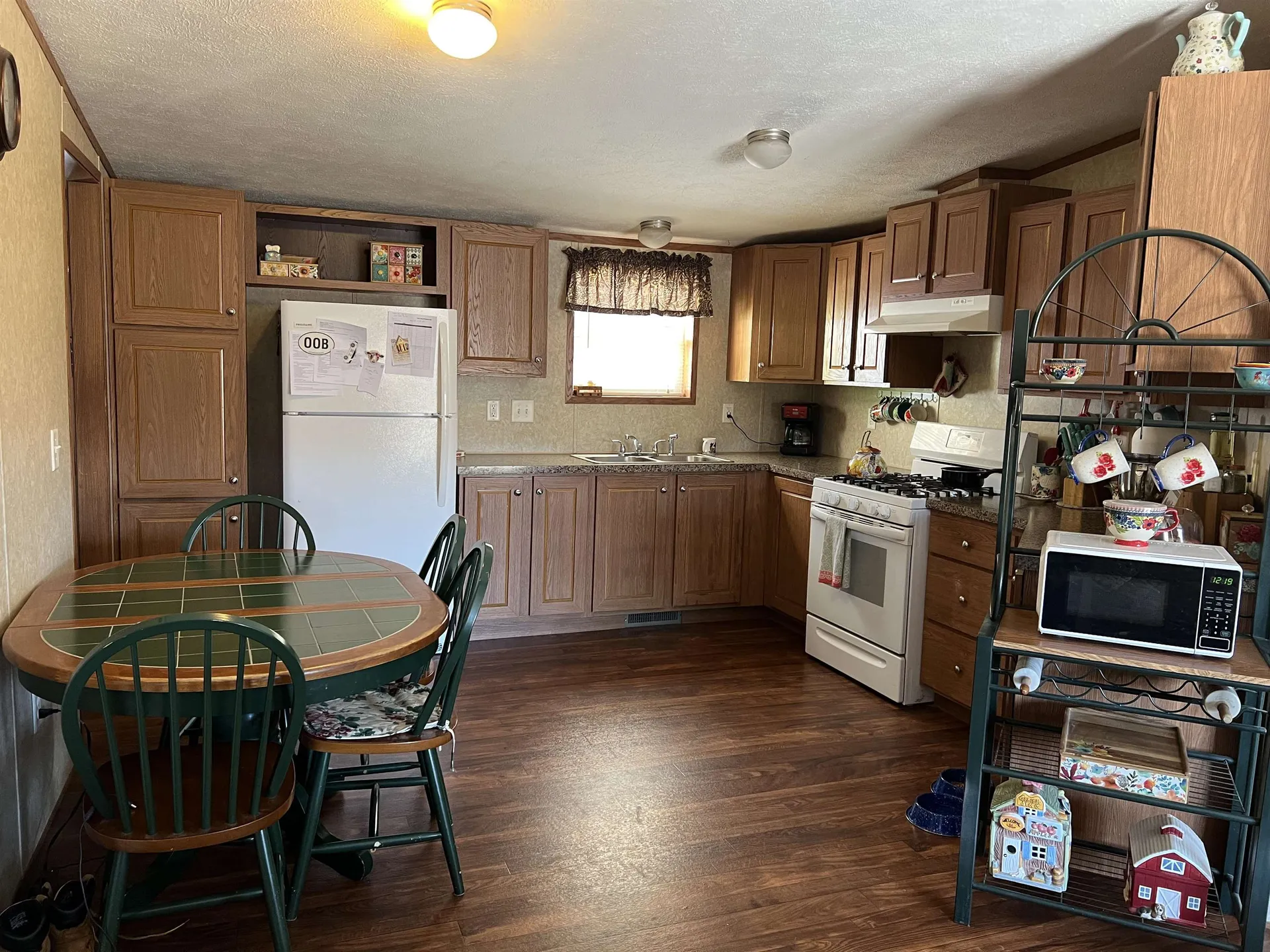 189 River Road Groton NH 03266