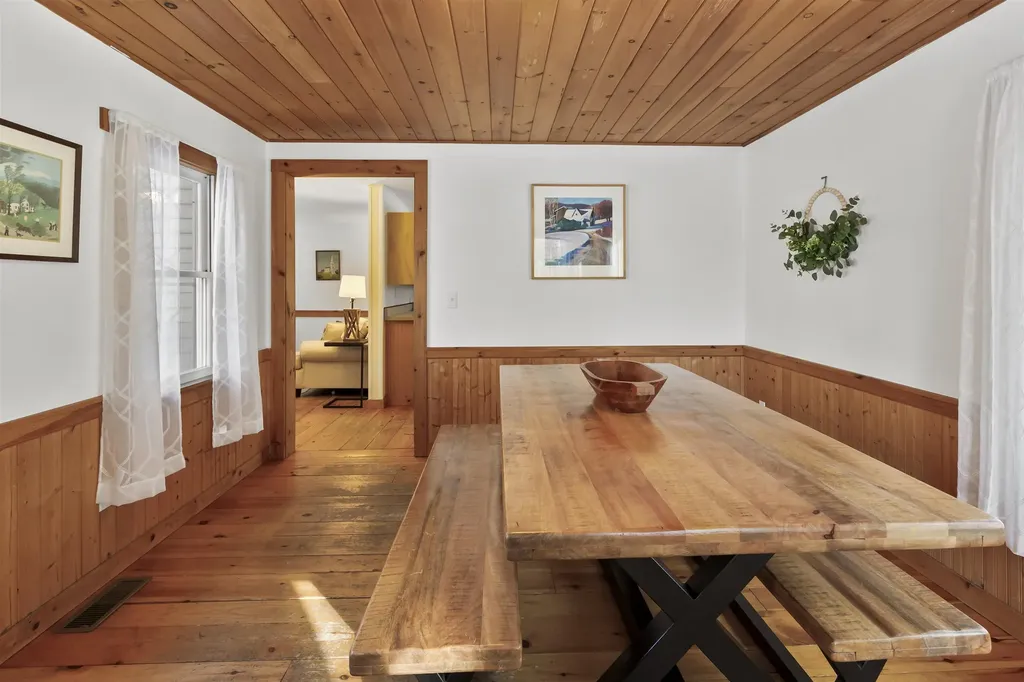 90 Jennifer Lane Manchester VT 05255