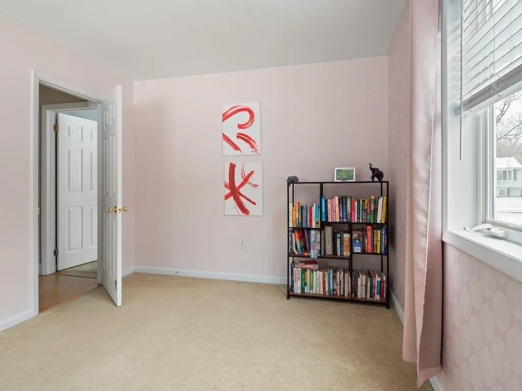 87 Robin Road Colchester VT 05446