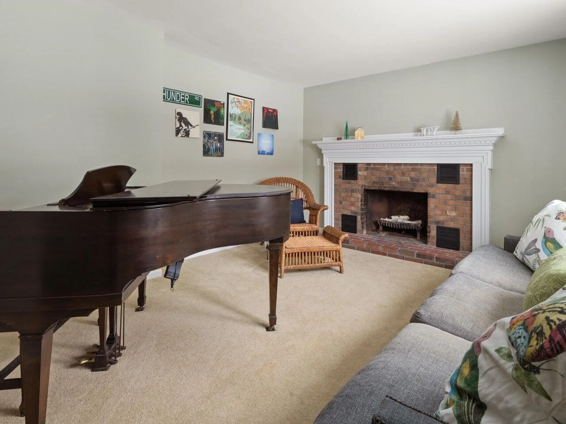 87 Robin Road Colchester VT 05446