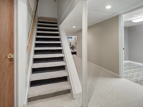 87 Robin Road Colchester VT 05446