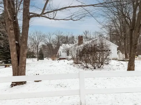 87 Robin Road Colchester VT 05446