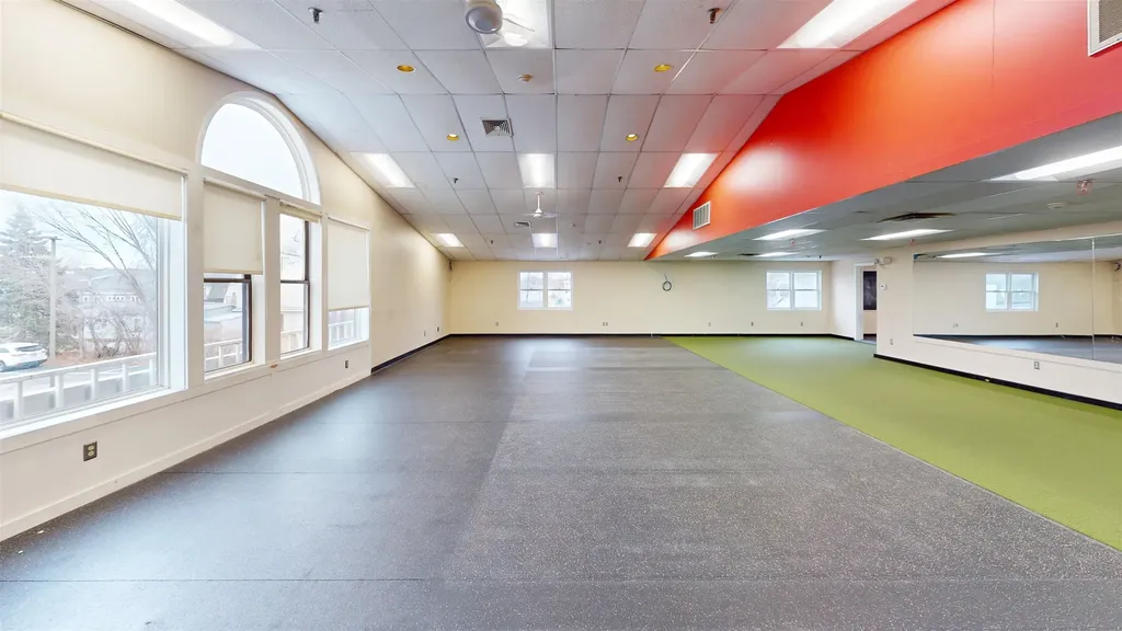 18 Lafayette Road North Hampton NH 03862