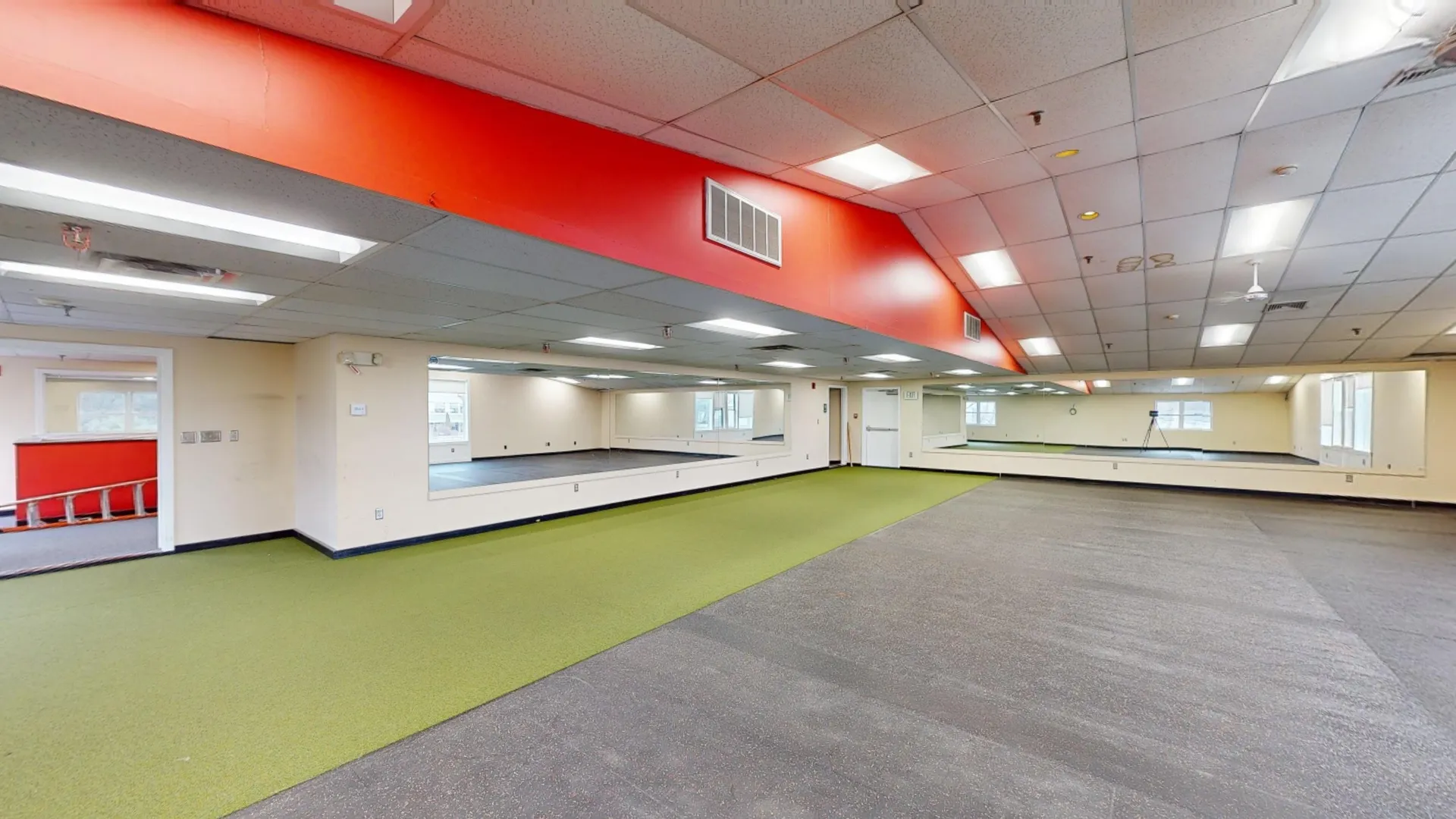 18 Lafayette Road North Hampton NH 03862