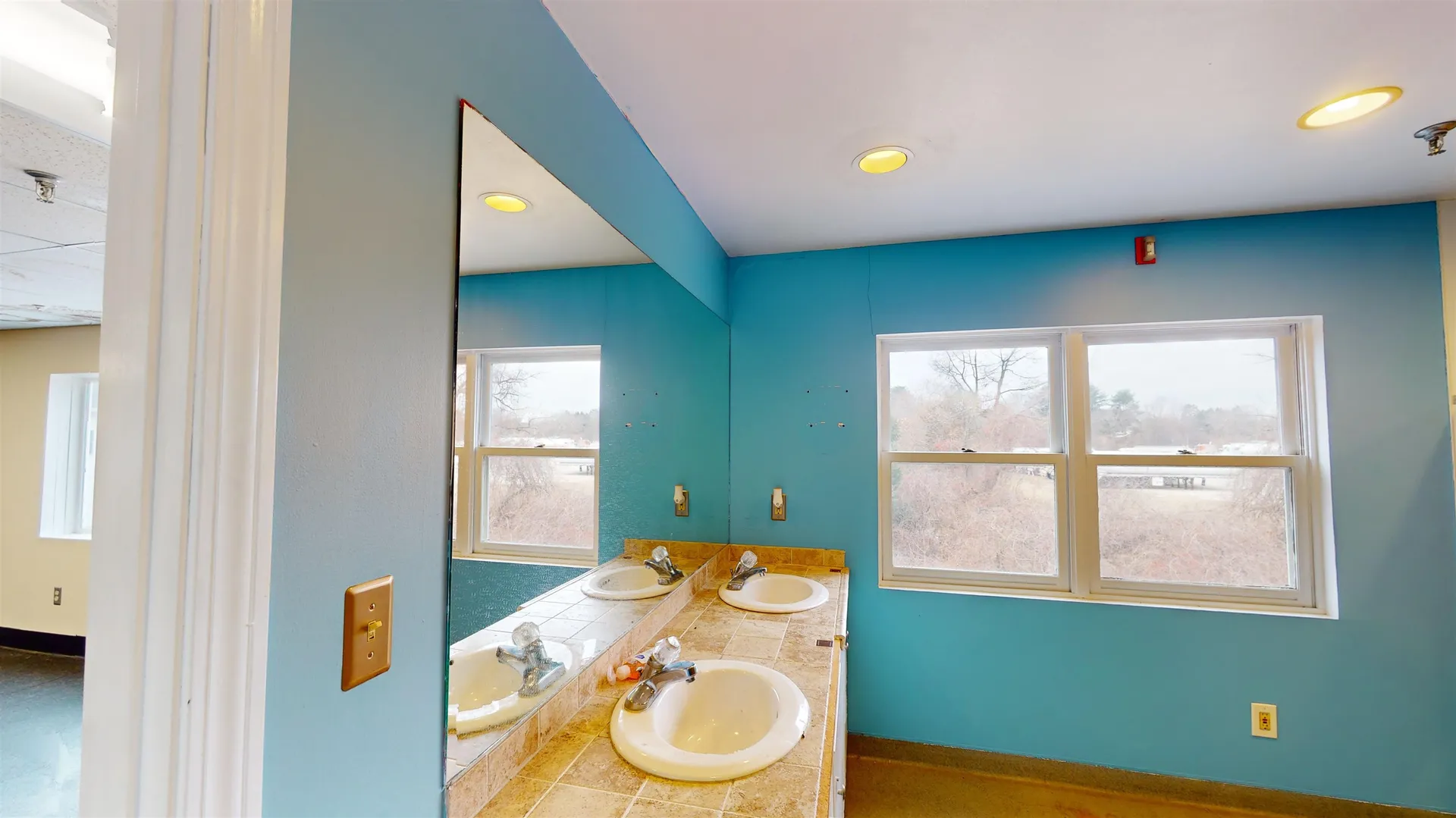 18 Lafayette Road North Hampton NH 03862